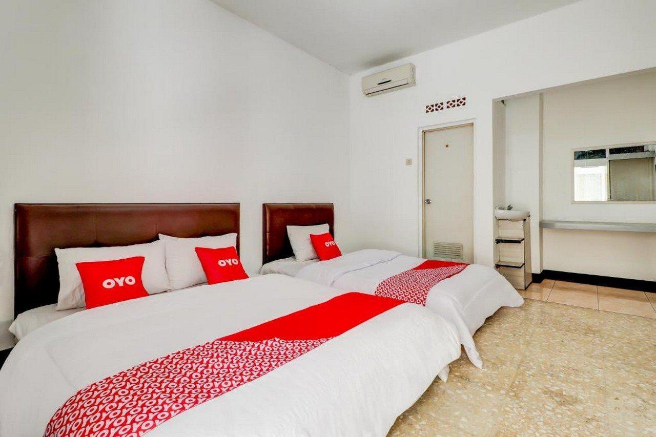 Oyo 3341 Ten Guest House Bandung Bagian luar foto